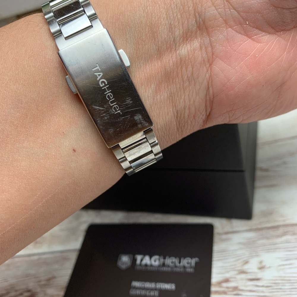 Tag Heuer Stainless Steel Silver and White Aquaracer Watch - Picture 4 of 8